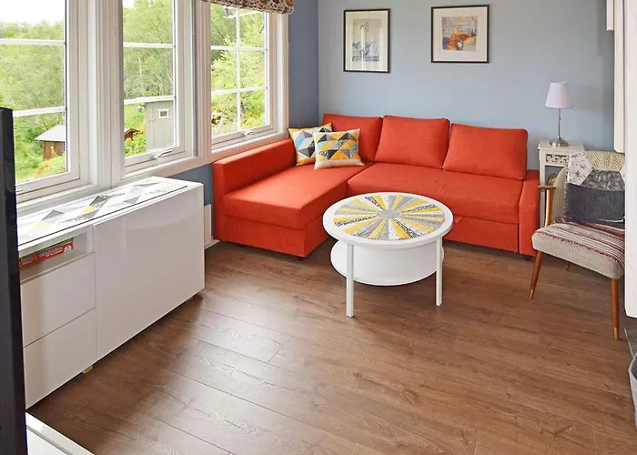 Prázdninový dům 6 Person In Sandhornoy-by Traum Rossnes